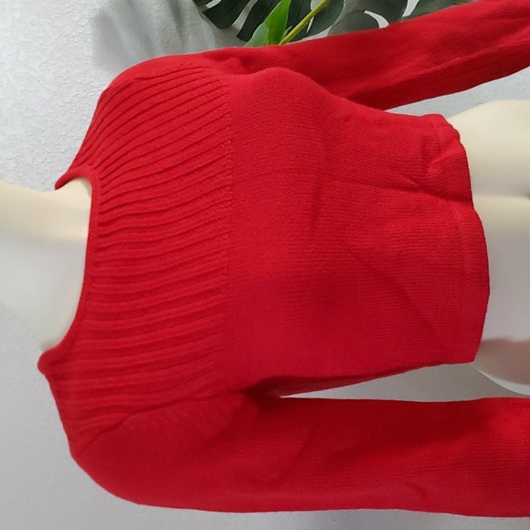 New Lovers+Friends Christmas Red Crop Sweater sz M long sleeve top Hot - Picture 3 of 7